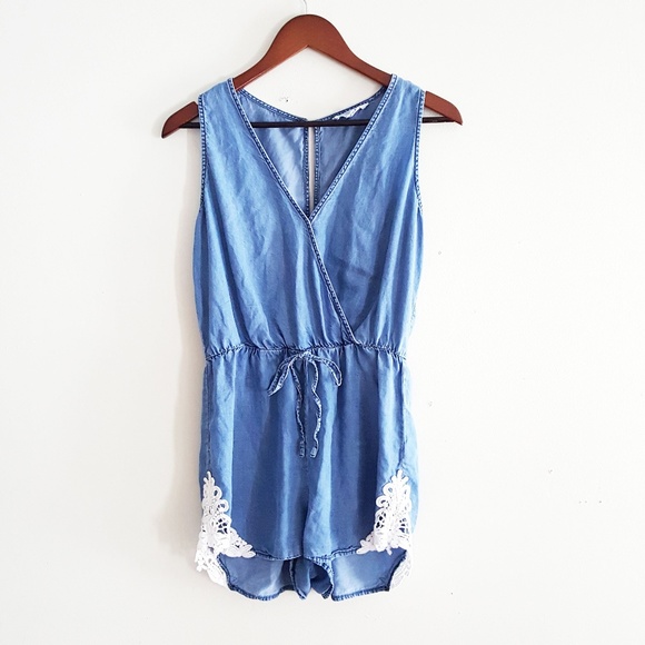 Love Tree Pants - Love Tree chambre lace trim romper size L